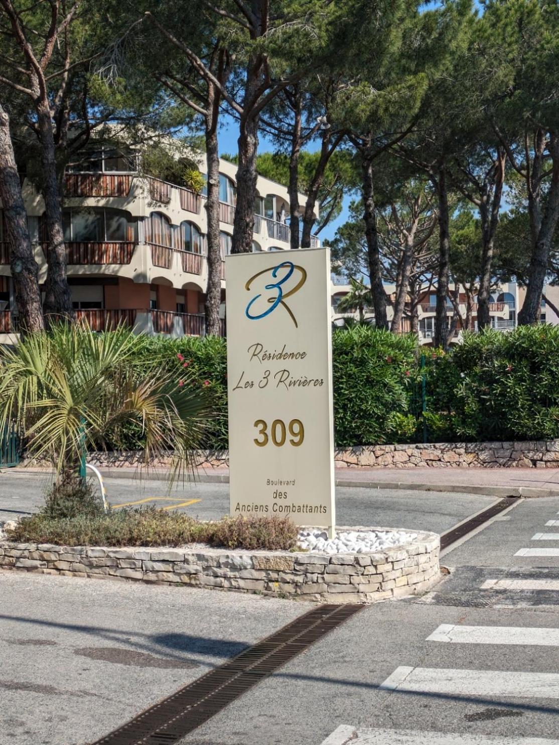 Le Petit Mimosa, Rdc, 3 Piscines, Proche Plages, 15mn Cannes Mandelieu-la-Napoule